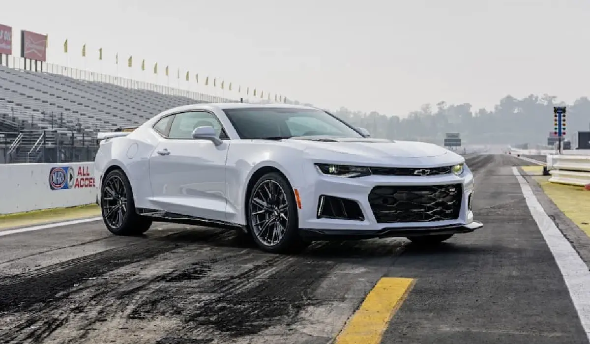Chevrolet - Camaro Zl1 - Sports Car Rentals - Preowned Sports Car - Exclusive Concierge Club.webp